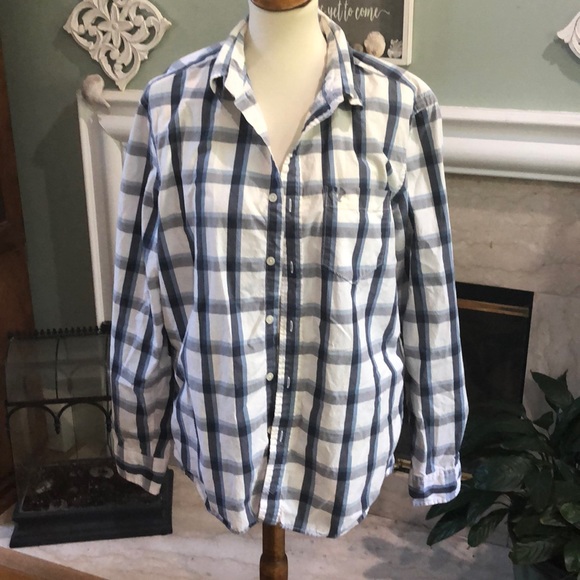 American Eagle Outfitters Other - American Eagle Mens shirt LG